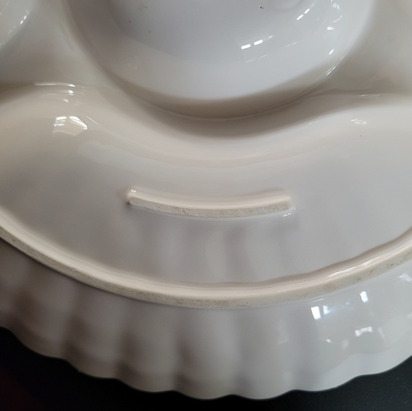 Vintage Farmhouse white ceramic Shell Design Serving Platter - Picture 6 of 16
